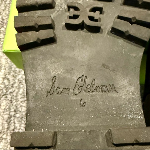 Sam Edelman Laguna Chelsea Boots - Picture 16 of 16